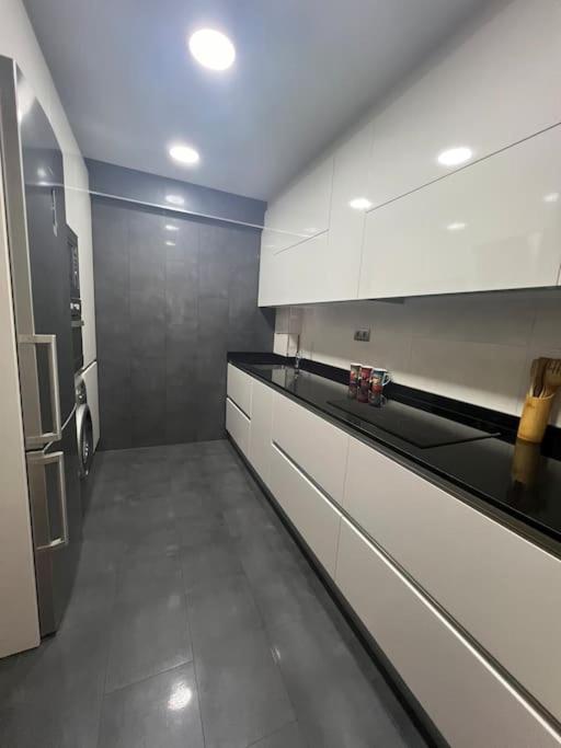 Apartamento Centrico Con Terraza Ebi02919 ポルトゥガレテ エクステリア 写真